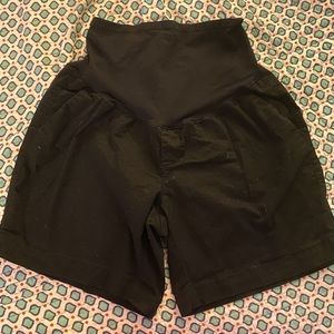 Black full panel maternity shorts